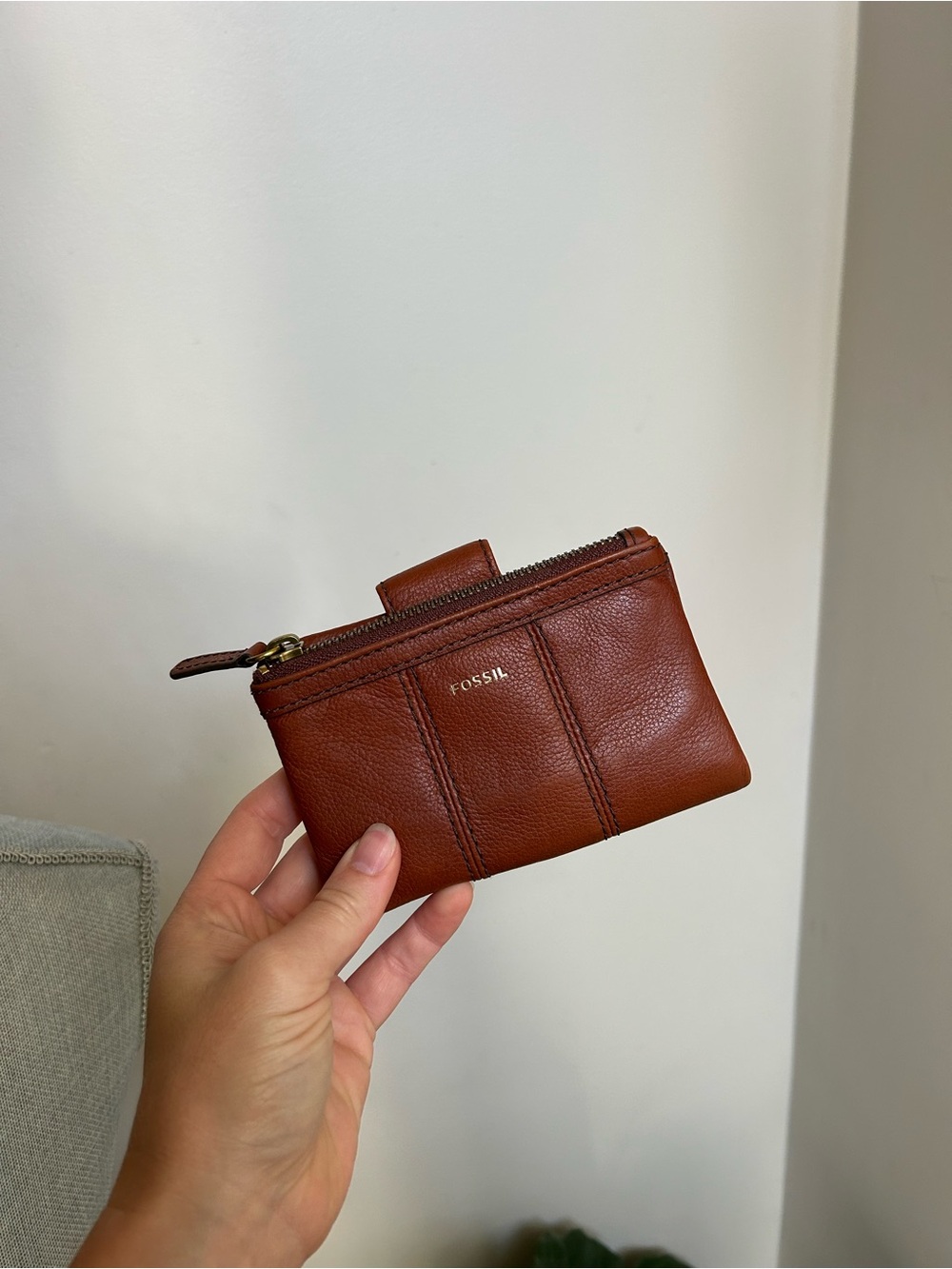 Fossil Brown Leather Zip Card Wallet - Picture 8 of 8